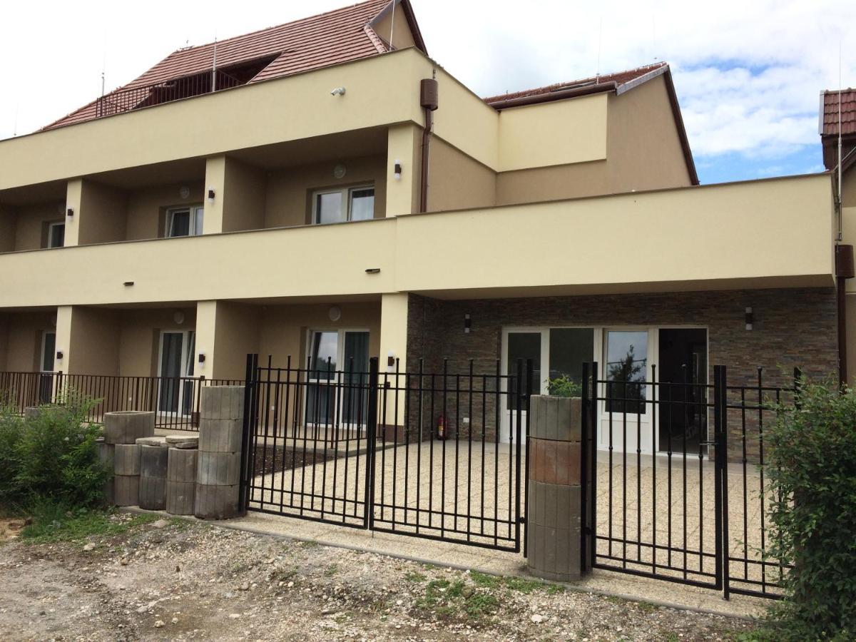 Harmónia Panzió Apartamento Bogács Exterior foto