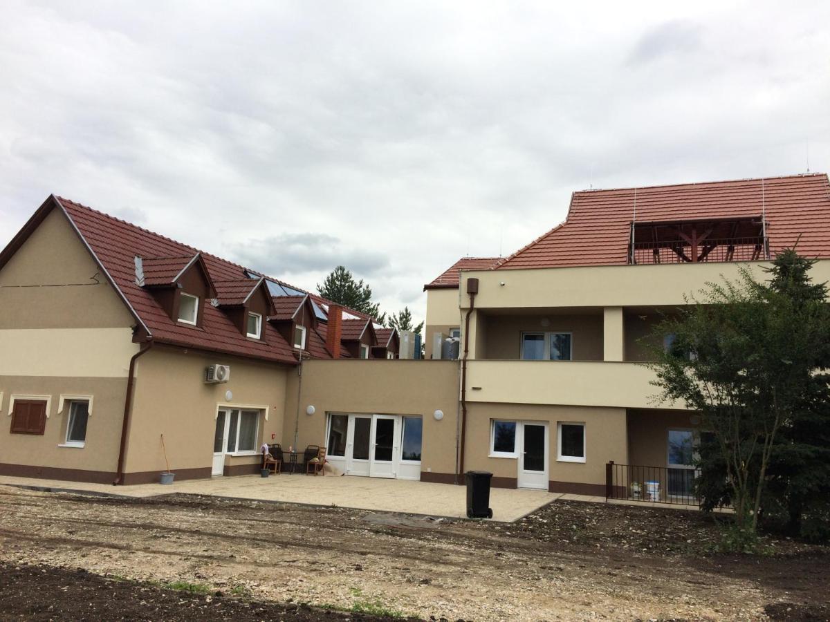 Harmónia Panzió Apartamento Bogács Exterior foto