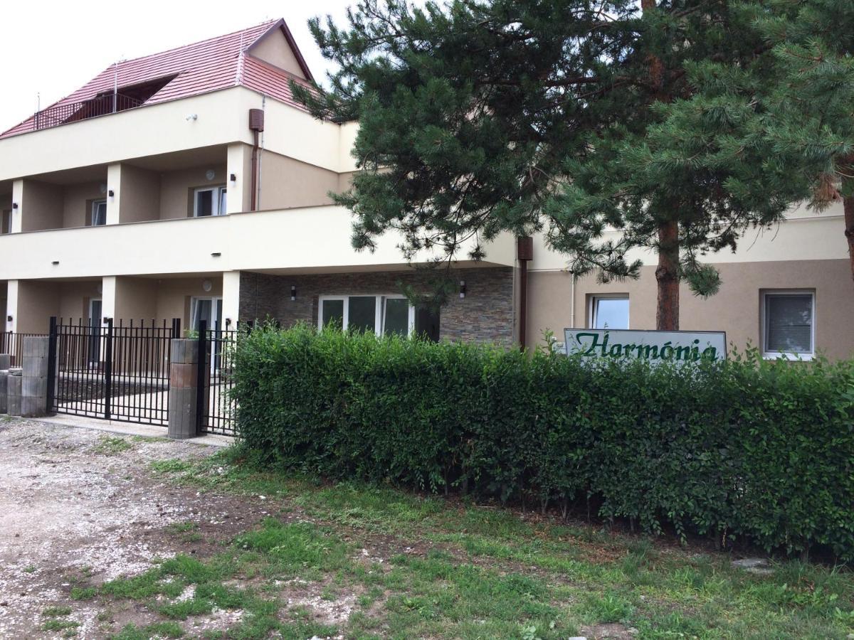 Harmónia Panzió Apartamento Bogács Exterior foto